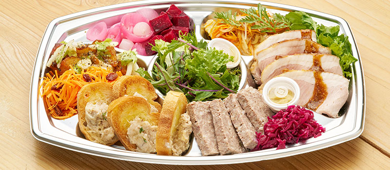 写真/お酒とオードブル